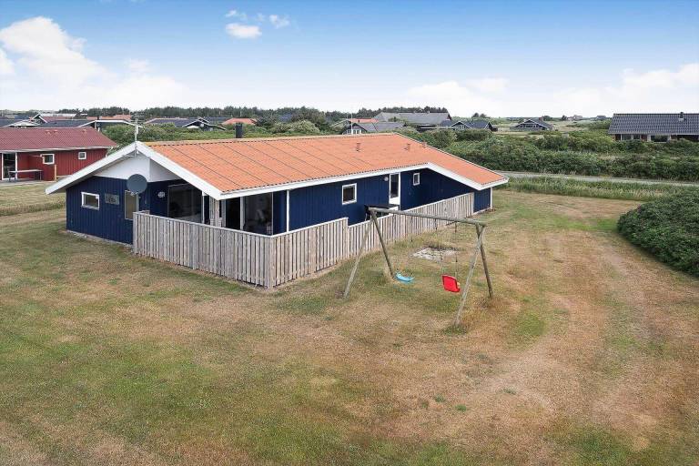 Fully equipped lovely vacation home with barbecue, patio & sauna | Dogs allowed in Harboore