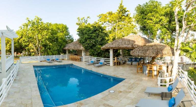 Blue Paloma Bed & Breakfast