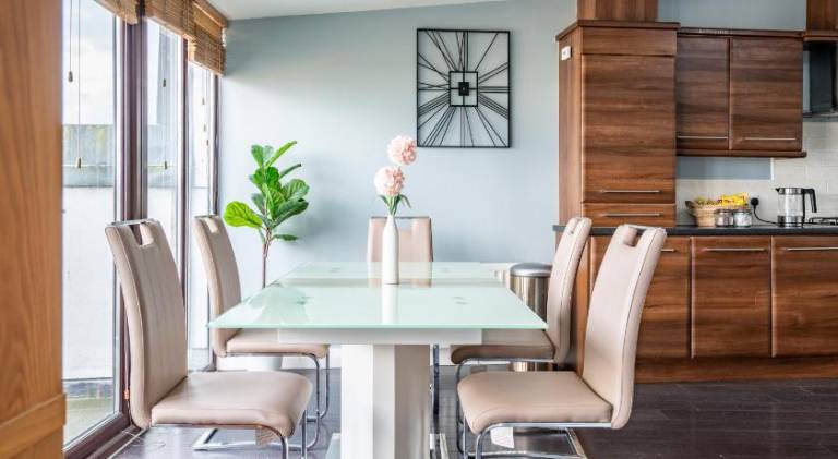 Wonderful holiday apartment | Next to Belfast City Hall | Pet-friendly — photo 3