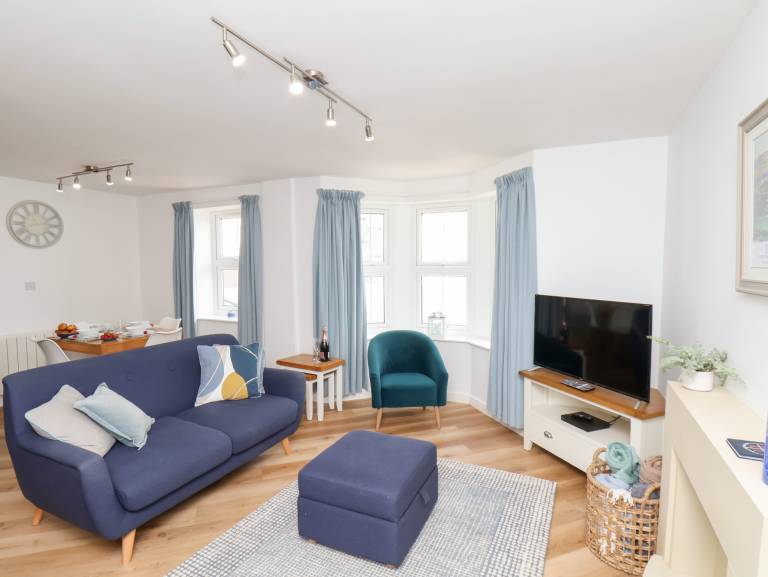Family-friendly cottage | Beach view | Beach nearby | Dogs allowed in Scarborough