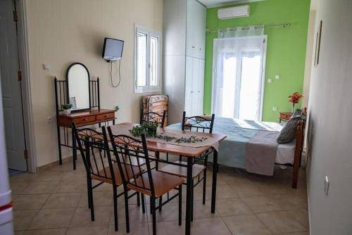 Εξυπηρετούμενο διαμέρισμα  Letrina