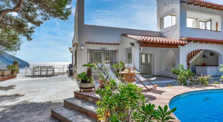 Pleasant house with pool | Close to the beach | Pets are welcome — photo 3