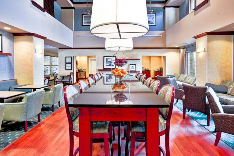 Hampton Inn & Suites Cape Cod-West Yarmouth — photo 3
