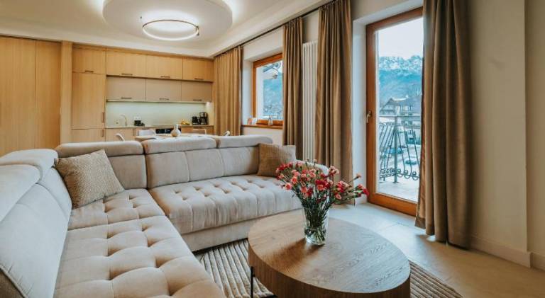 Rental apartment with pool & hot tub in Zakopane