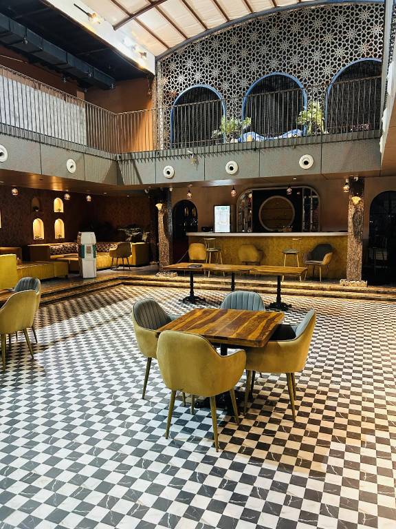 RAJLAXMI HOTEL Free Airport Pickup and Drop