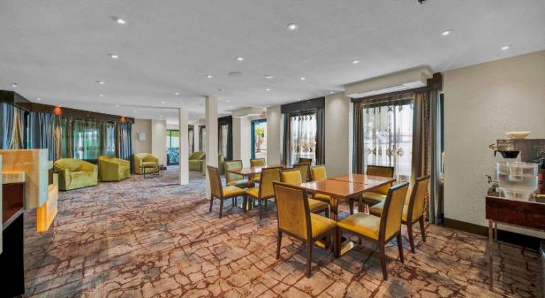 Baymont by Wyndham Anderson — photo 3