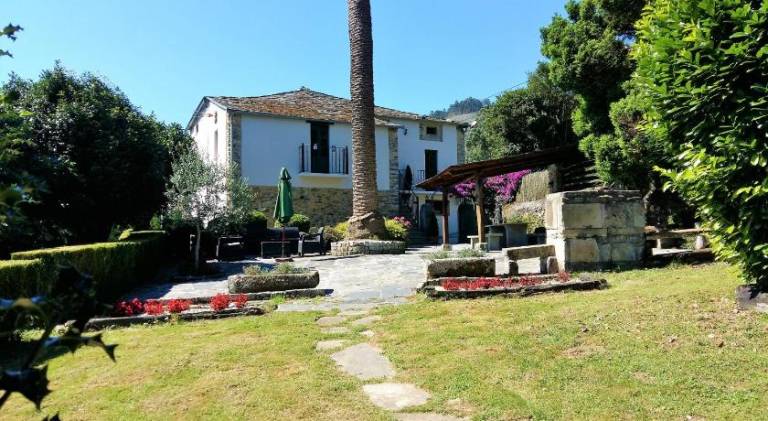 Corredoira in Viveiro
