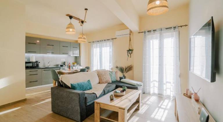 Pleasant holiday apartment with patio | Next to the beach | Dogs allowed in Kos