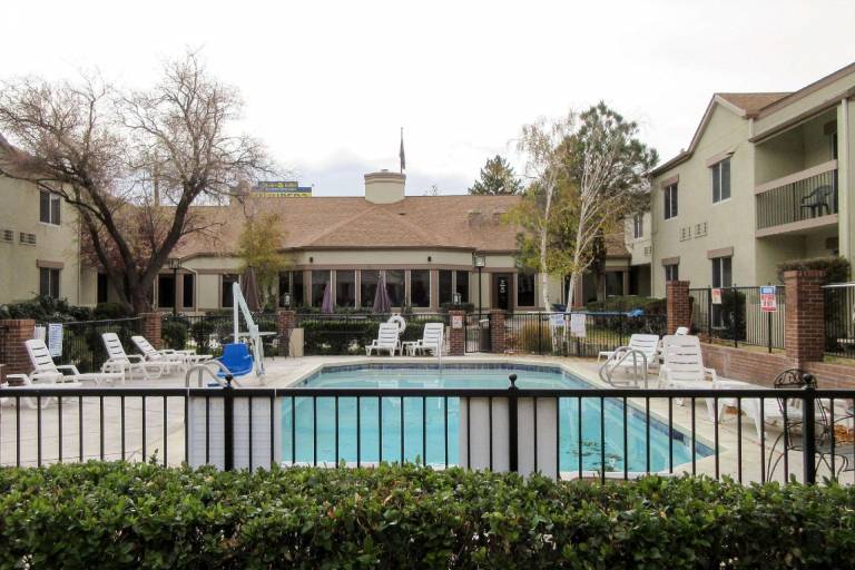 Quality Inn & Suites Albuquerque Midtown - University Area — photo 4
