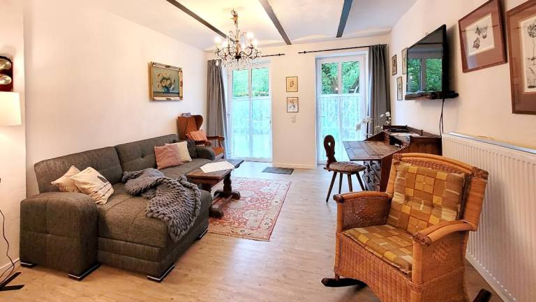 Rental apartment with garden, sauna & patio | Garden view — photo 4