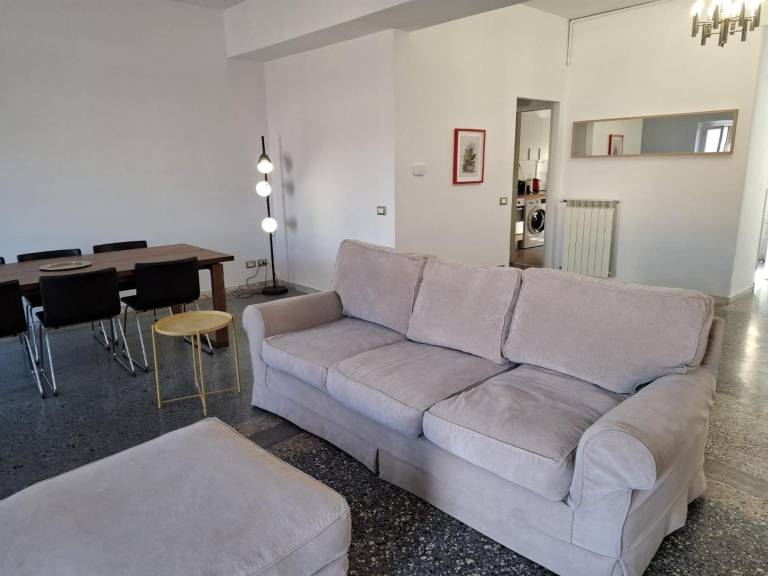 Rental apartment with fast internet & terrace | Next to Colosseum | City view | Good for workation — photo 3
