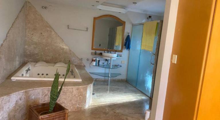 Med House — photo 2