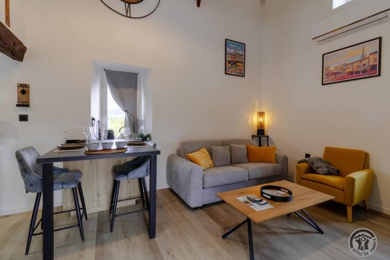 Gite with patio — photo 4