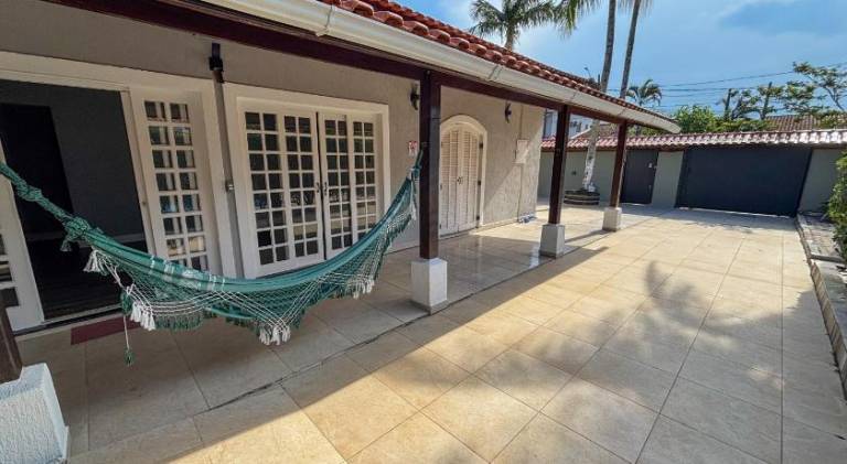 Moreno Guest House com Piscina, churrasqueira Praia de Itaguare e Riviera — photo 2