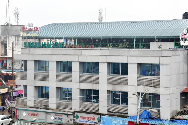 Hotel Monarch Center Point near Dahanu Beach Bordi