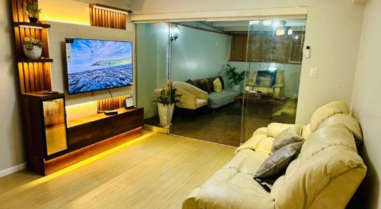 Holiday apartment with 3 rooms for 6 persons in Lima