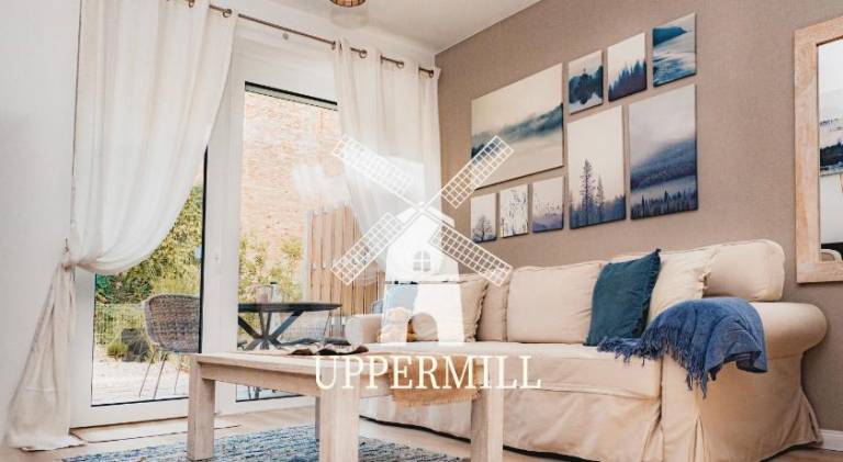 Uppermill Suite 3 in Pecs