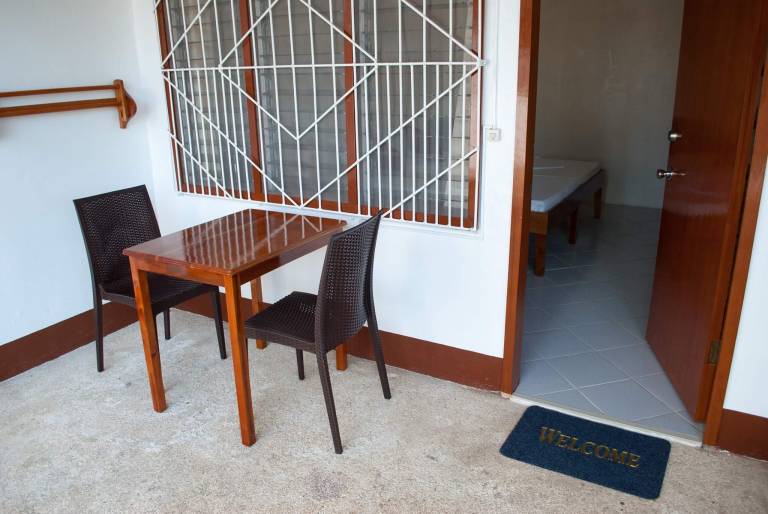 Children-friendly charming serviced apartment with terrace & garden | Perfect for remote work | Dogs allowed — photo 4