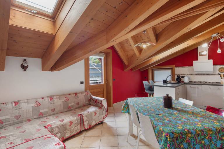 Casa Daniele-Livia Apartment with Mountain View, Balcony & Wi-Fi — photo 3