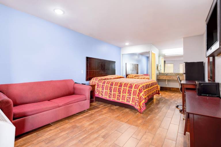 Motel  Carpenters Landing