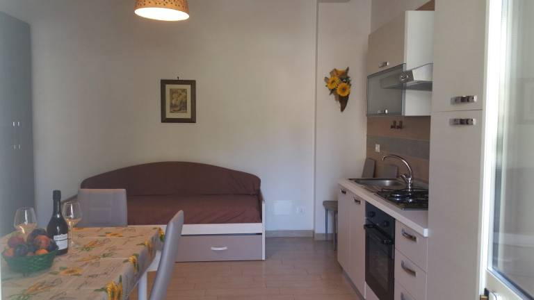 Holiday apartment with yard & barbecue | Garden view — photo 3