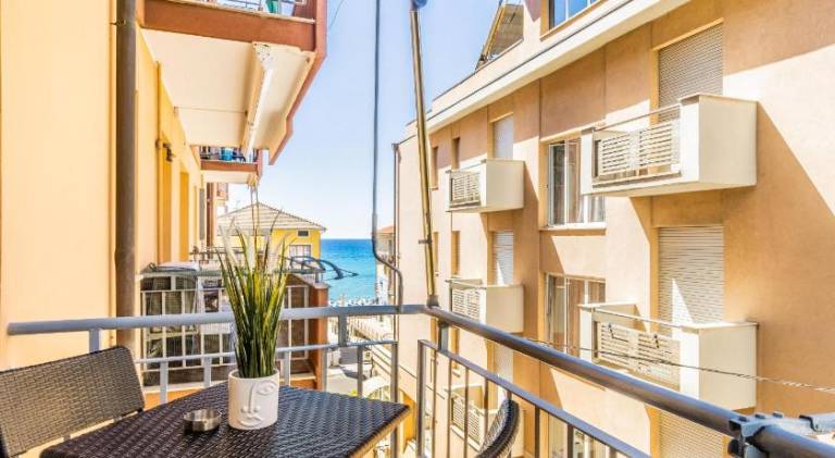 Holiday apartment | Close to the beach | Dogs allowed in Loano