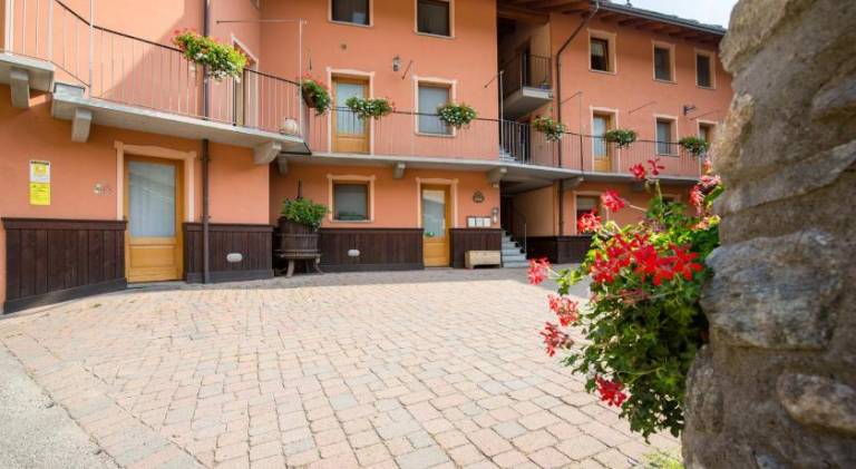 Nice farm with garden | Perfect for remote work | Pet-friendly in Aosta