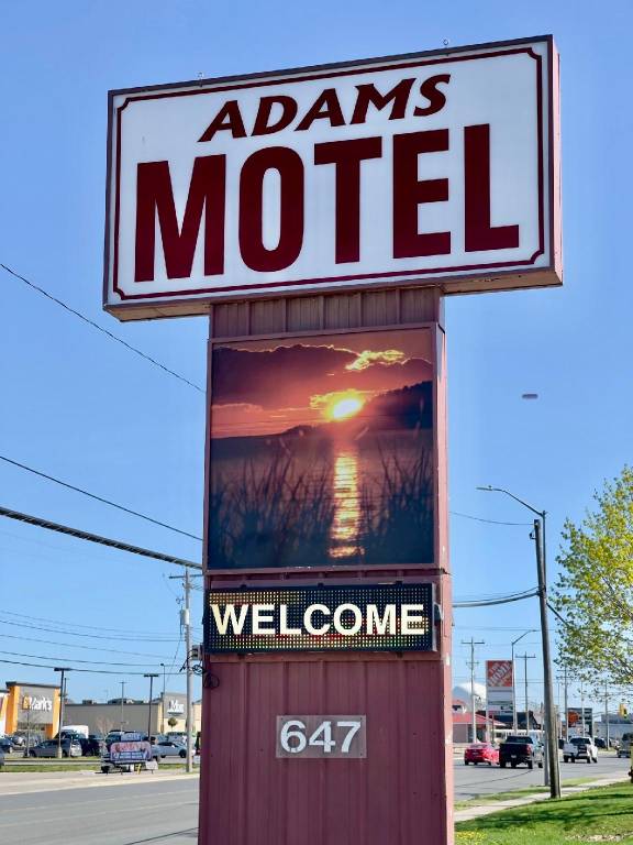 Adams Motel in Sault Ste. Marie, ON