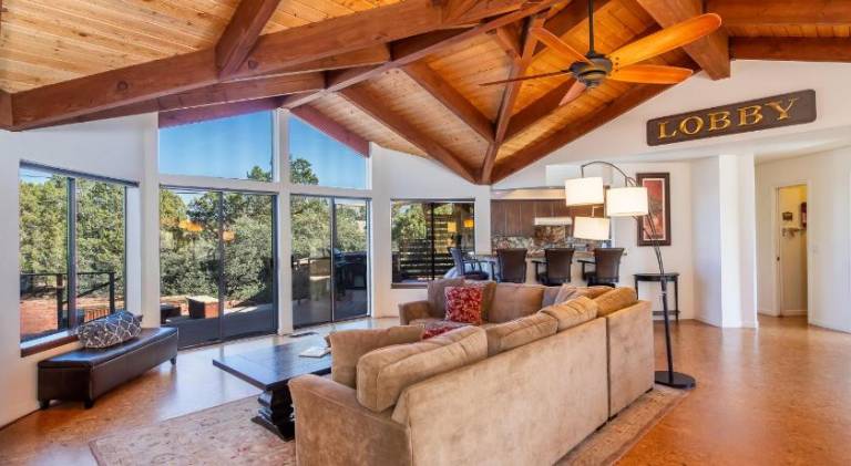 House with jacuzzi | Pet-friendly — photo 3