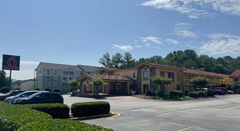 Motel 6 Huntsville, AL - University Dr — photo 2