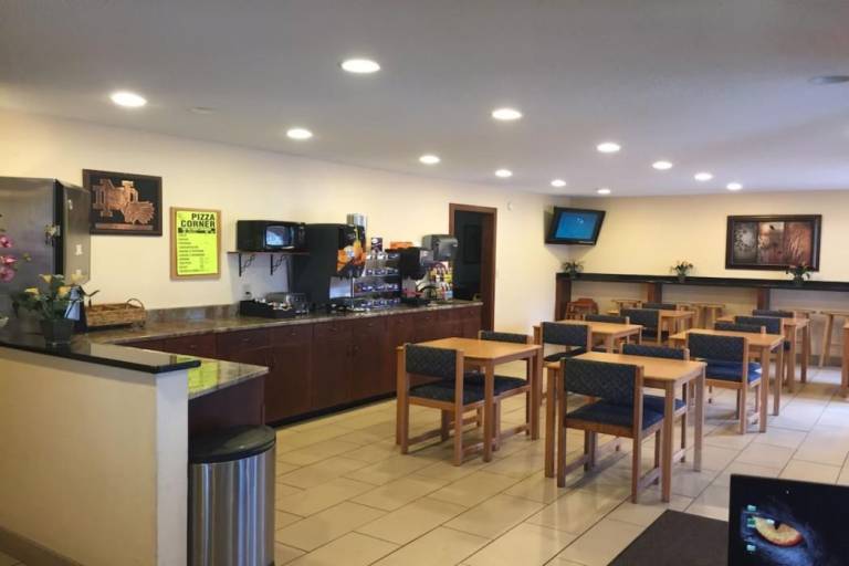 StayInn Grand Forks — photo 3