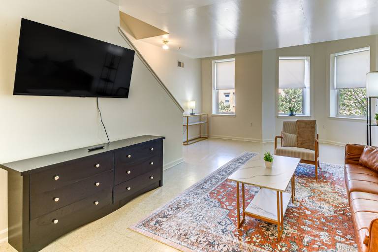 1 Mi to Druid Hill Park: Quaint Baltimore Apt — photo 4