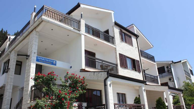 Apartman  Rogotin