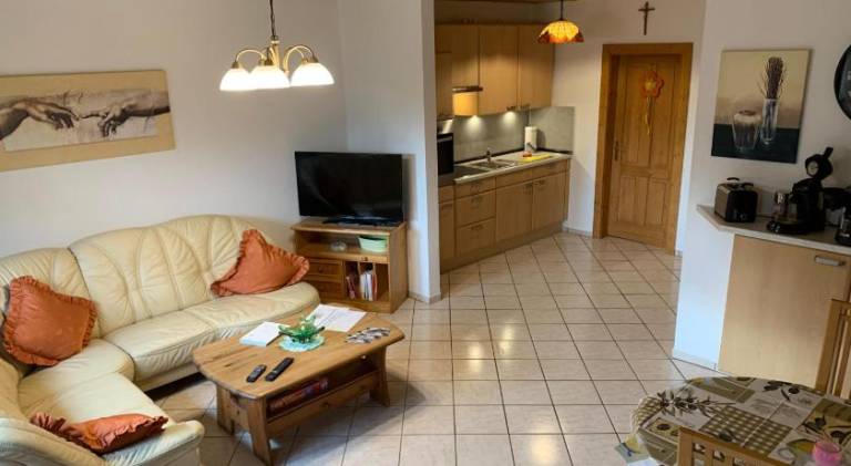 Holiday apartment with barbecue & patio — photo 2