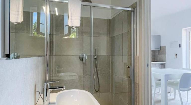 Lovely serviced apartment with BBQ, yard & terrace | Close to the beach | Dogs allowed — photo 2
