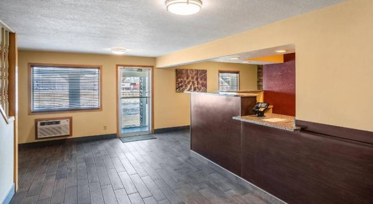 Red Roof Inn Des Moines — photo 4