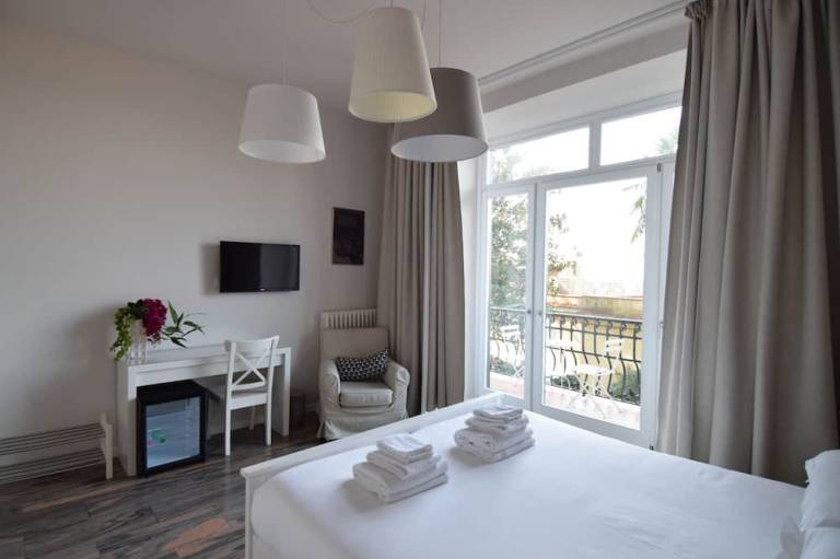 Bed & Breakfast  Castel Madama