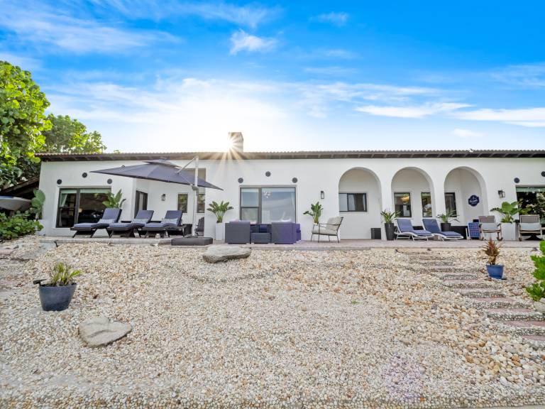 Villa with barbecue, private pool & patio — photo 5