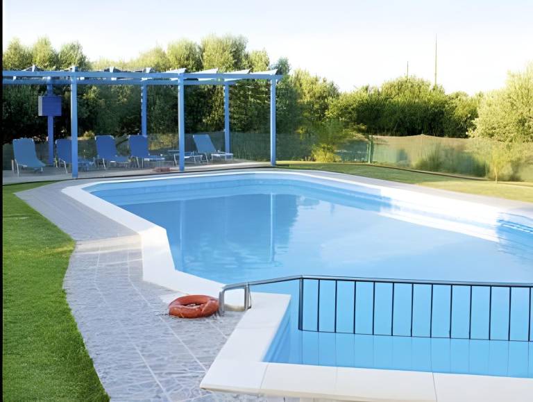 Holiday apartment with garden, terrace & pool — photo 5