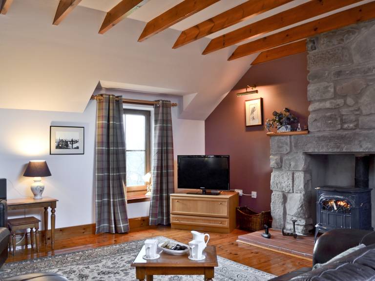 Cottage with garden & barbecue | River view — photo 2