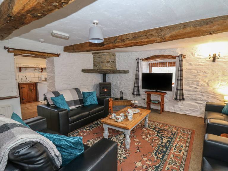 Family-oriented pleasant cottage with yard | Beach view | Pet-friendly — photo 3