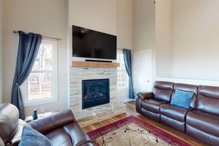 Cabin Clarkesville