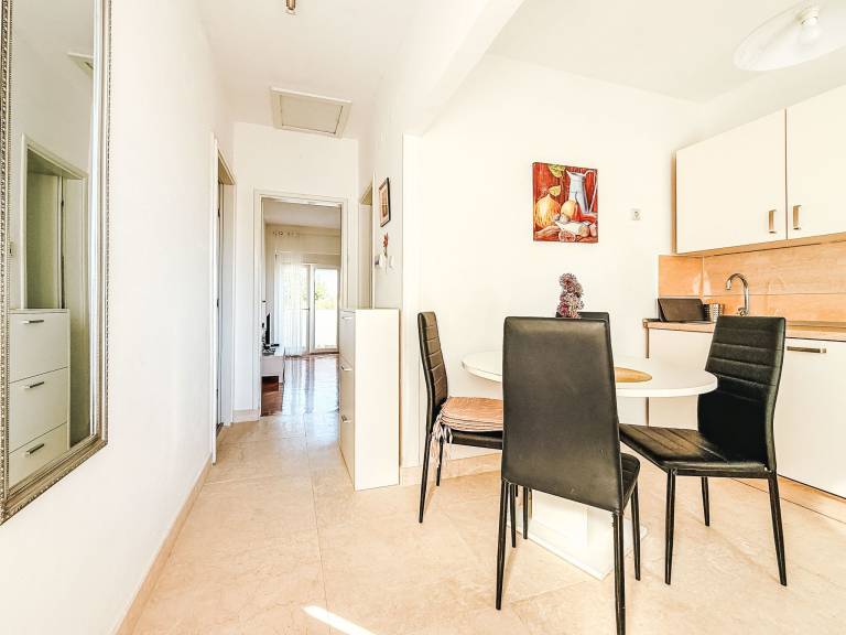 Rental apartment with garden — photo 2