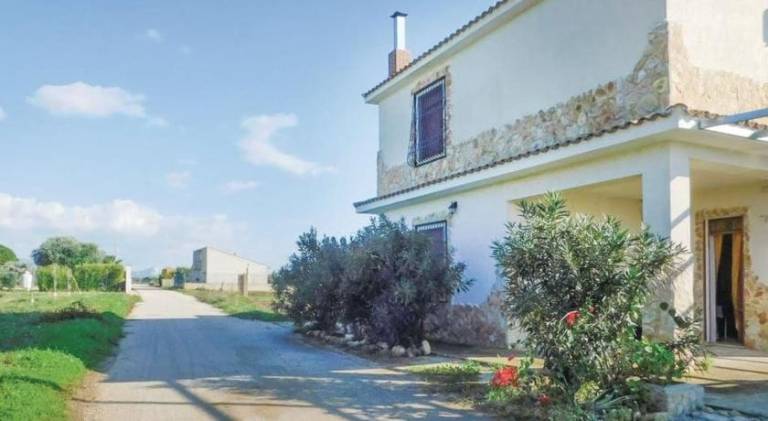 Vacation home with 2 rooms for 6 persons in Menfi
