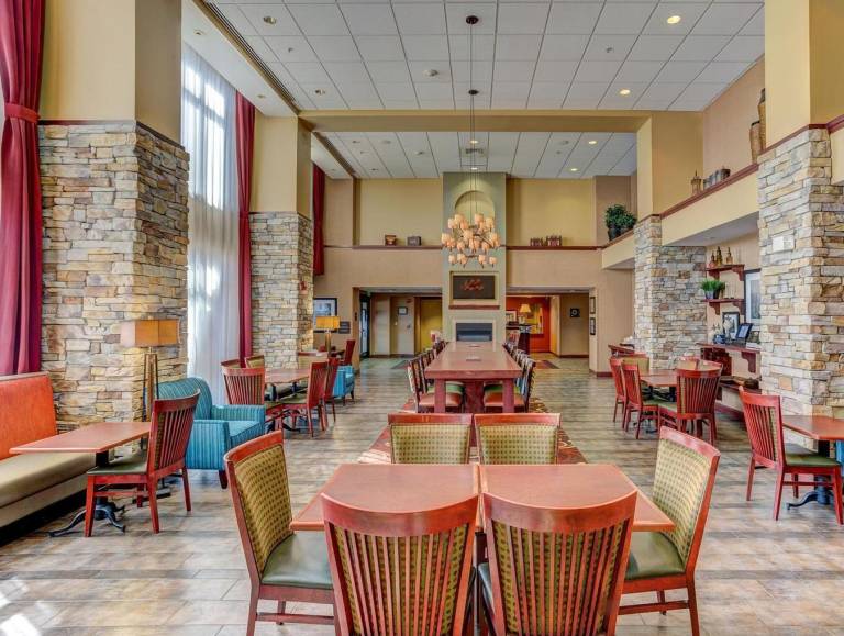 Hampton Inn & Suites Rifle — photo 2