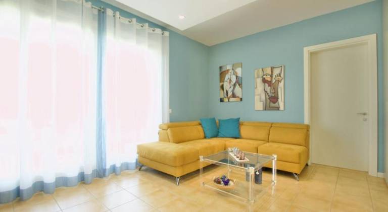 Holiday apartment with patio & pool | Pets allowed — photo 5
