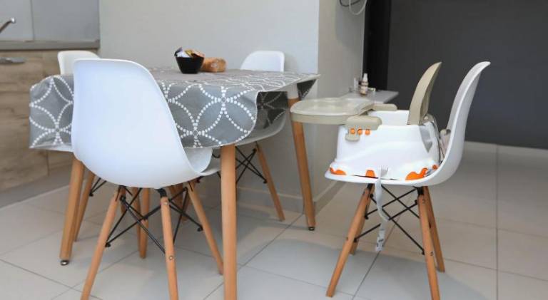 Rental apartment with patio — photo 3