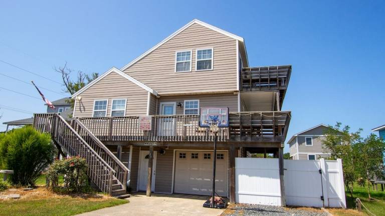 House Kitty Hawk
