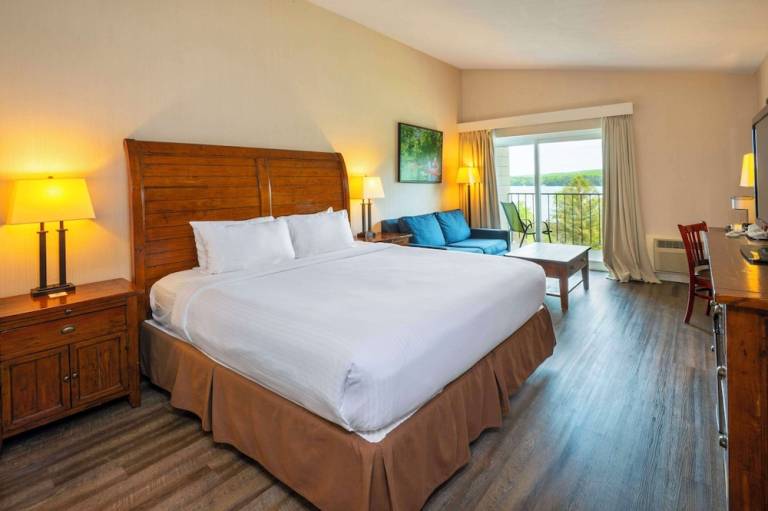 Resort  Huntsville