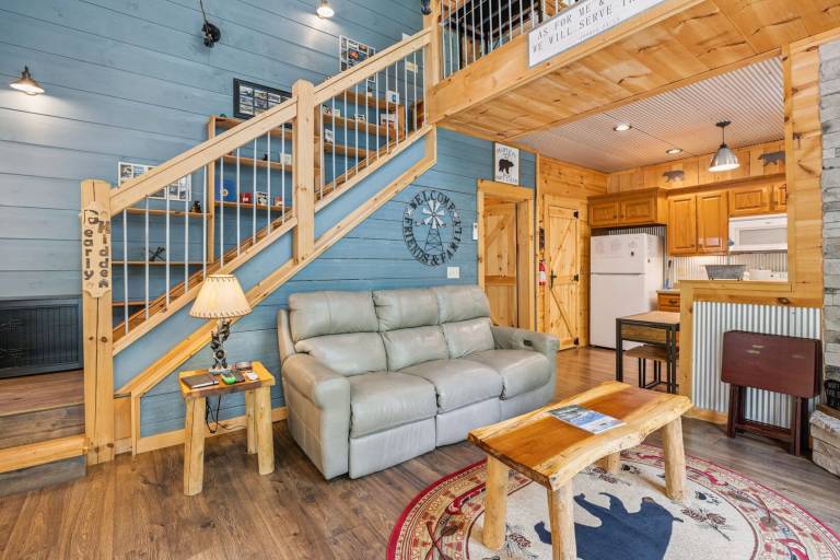 Bearly Hidden: Peaceful Creekside Escape with Hot Tub — photo 5